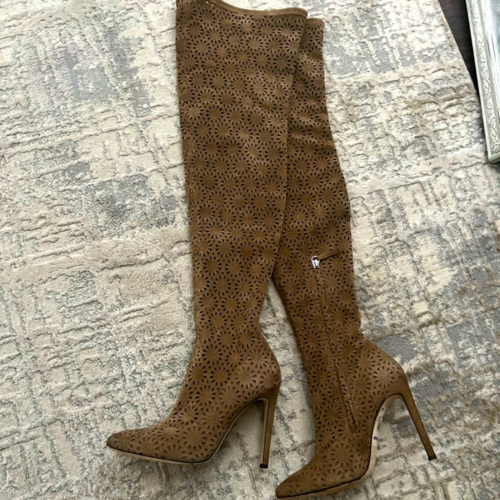 Giuseppe Zanotti beige boots size 8